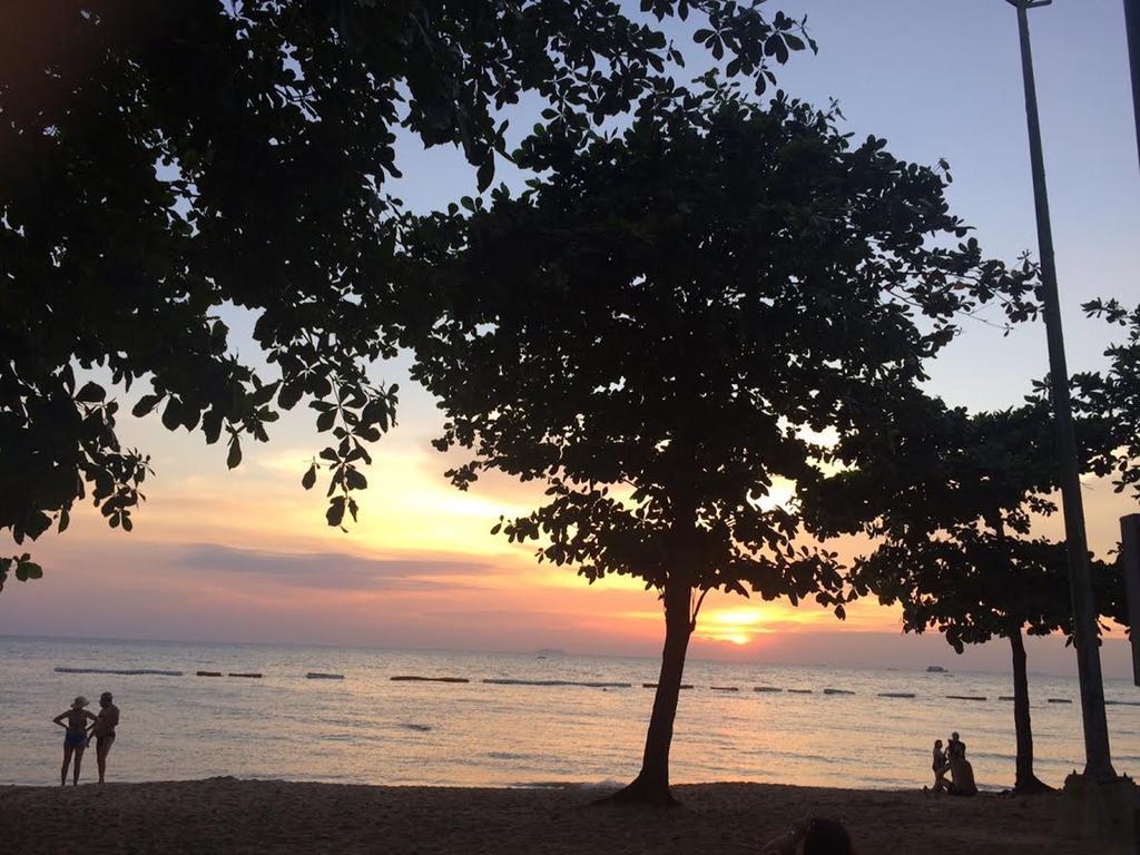 Viewtalay Beachfront By Nd Pattaya Exterior foto